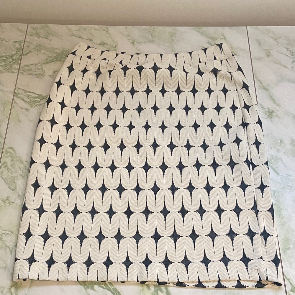 Renee C. Black and White Geometric Pencil Skirt